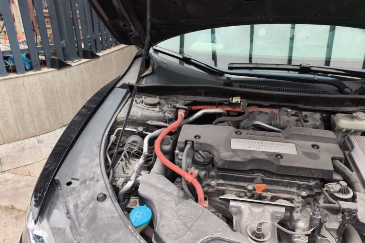 Used Honda Spirior 2017 Hybrid 2.0L Pure Drive Edition Engine Bay Right