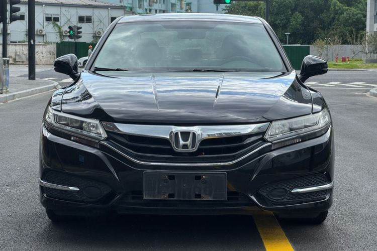 Used Honda Spirior 2017 2.0L Classic Edition Exterior 2