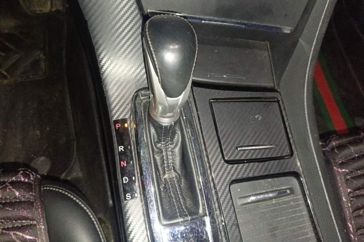 Used Honda Spirior 2017 2.0L Classic Edition Gear Lever