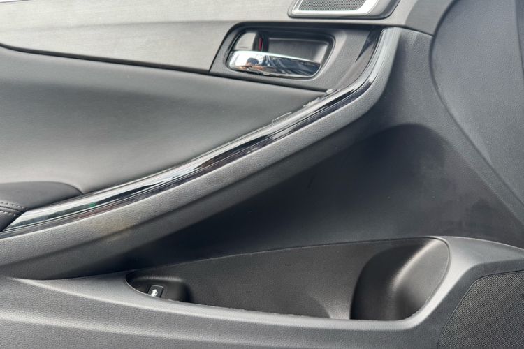 Used Honda Spirior 2017 2.0L Classic Edition Interior 10