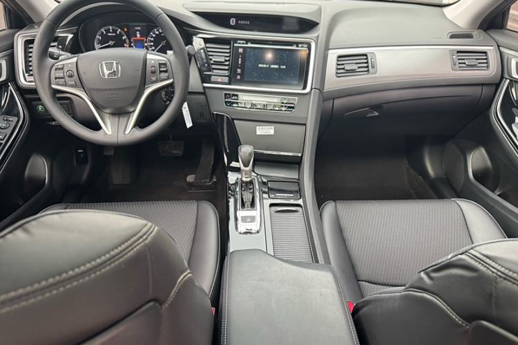 Used Honda Spirior 2017 2.0L Classic Edition Interior 11
