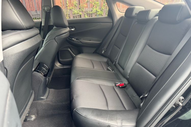 Used Honda Spirior 2017 2.0L Classic Edition Interior 5