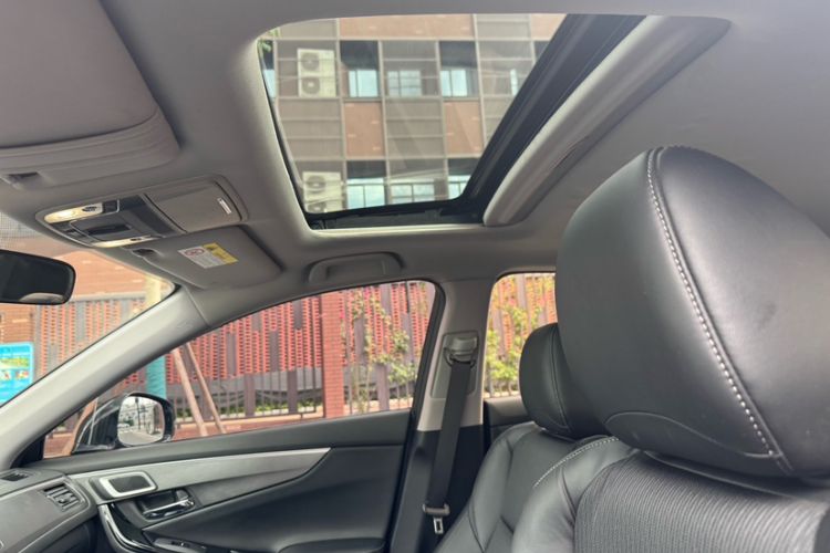 Used Honda Spirior 2017 2.0L Classic Edition Interior 9