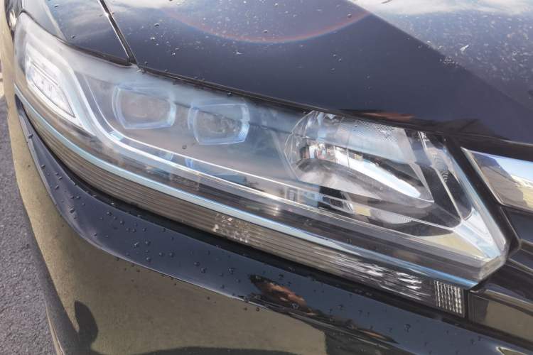 Used Honda Spirior 2017 Hybrid 2.0L Pure Drive Edition Right Front Headlight