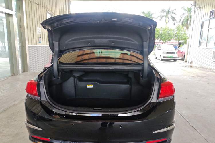 Used Honda Spirior 2017 Hybrid 2.0L Pure Drive Edition Trunk