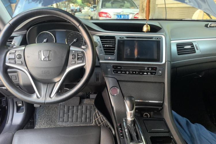 Used Honda Spirior 2017 2.0L Comfort Edition Center Console