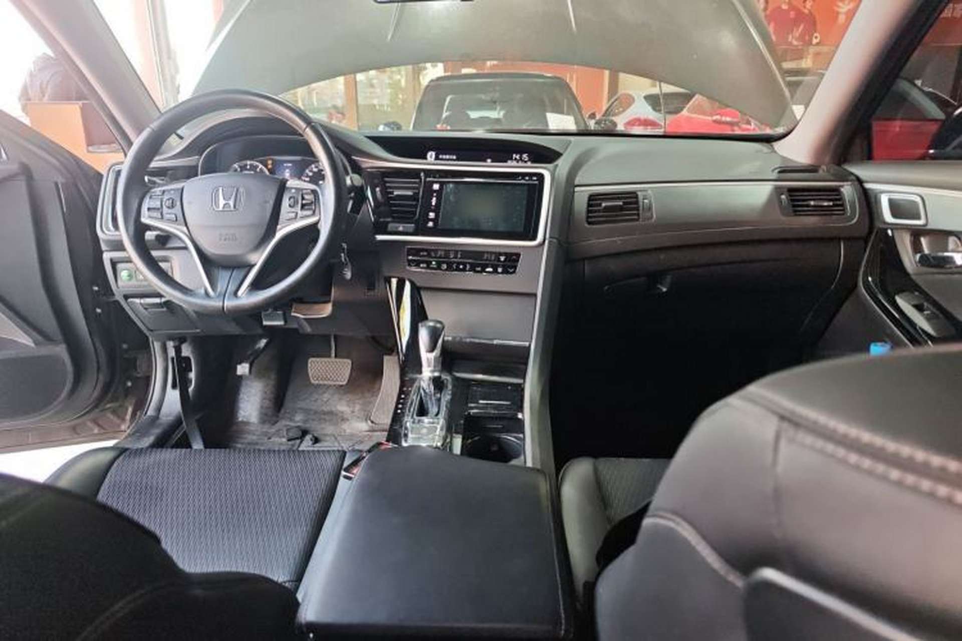 Used Honda Spirior 2017 2.0L Classic Edition Center Console