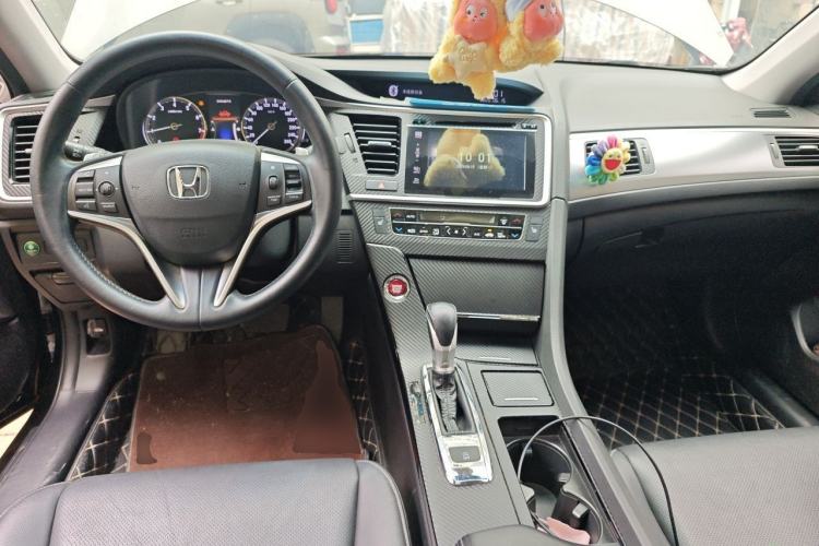Used Honda Spirior 2017 2.0L Comfort Edition Center Console