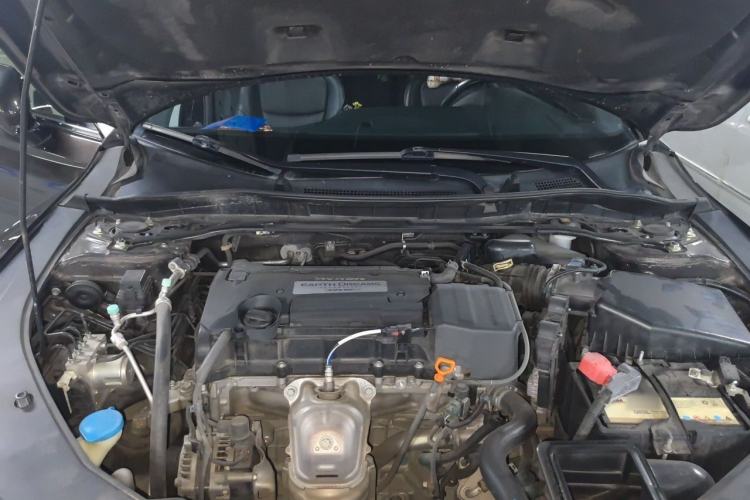 Used Honda Spirior 2017 2.4L Luxury Edition Engine Bay