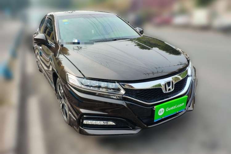 Used Honda Spirior 2017 2.4L Luxury Edition Front Right 45 Deg