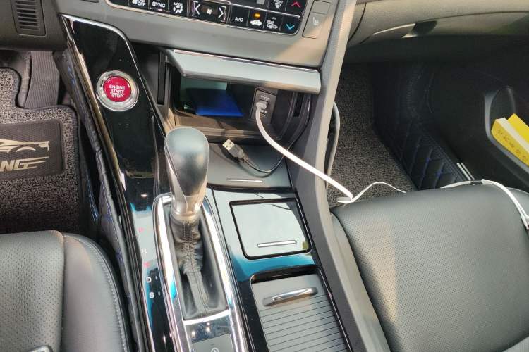Used Honda Spirior 2017 2.4L Luxury Edition Gear Lever