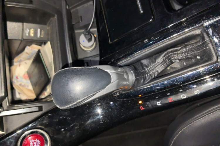 Used Honda Spirior 2017 2.4L Luxury Edition Gear Lever