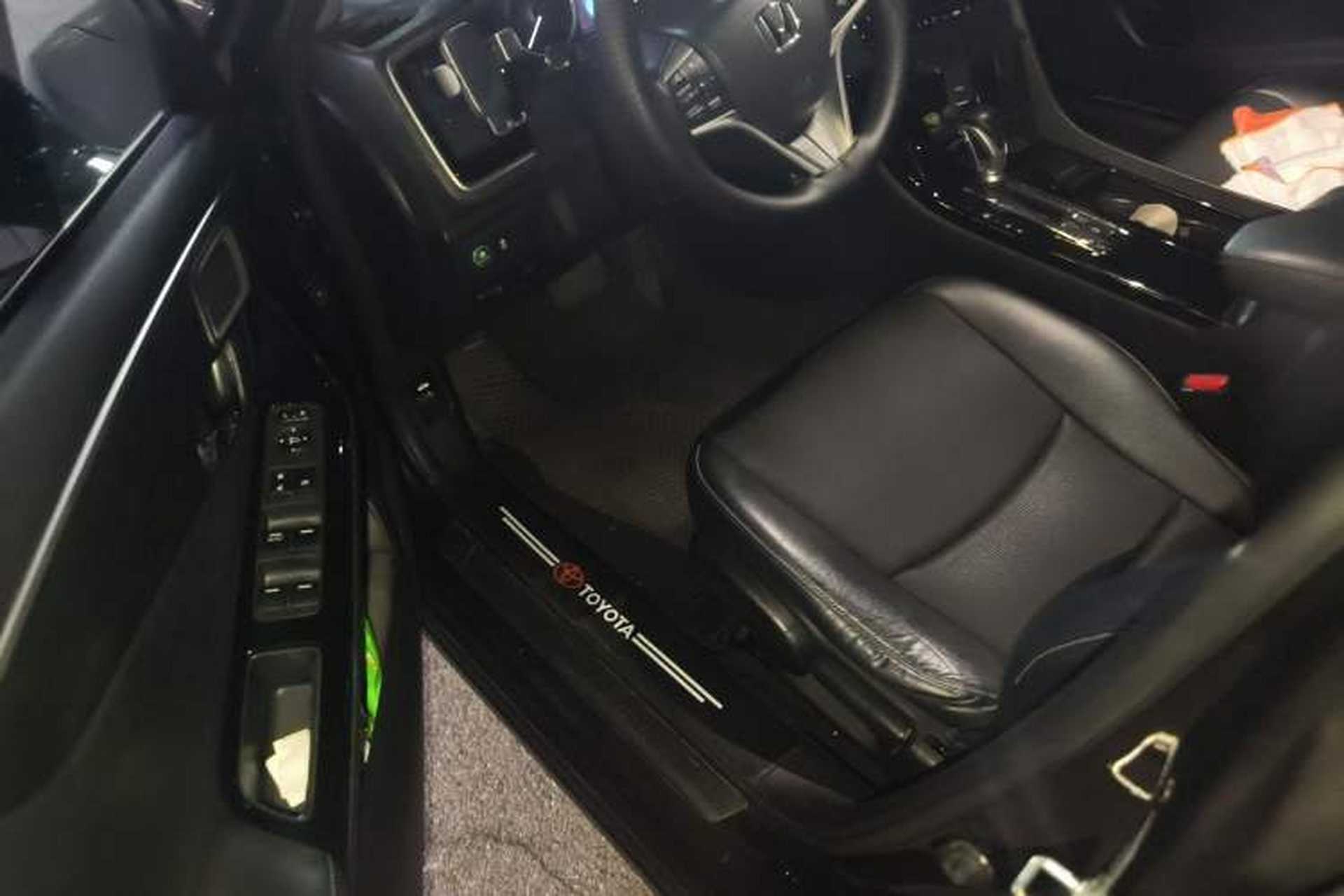 Used Honda Spirior 2017 2.0L Classic Edition Interior 3