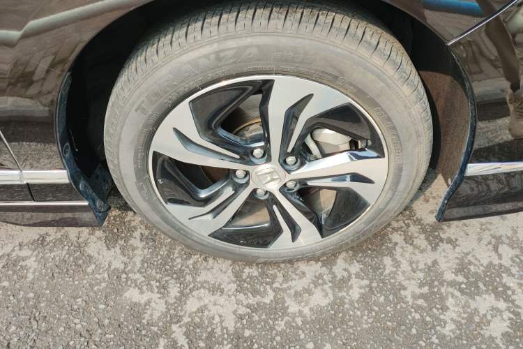 Used Honda Spirior 2017 2.4L Luxury Edition Right Front Wheel Hub