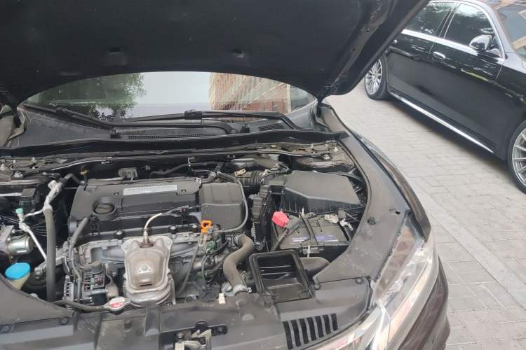 Used Honda Spirior 2017 2.4L Luxury Edition Engine Bay Left