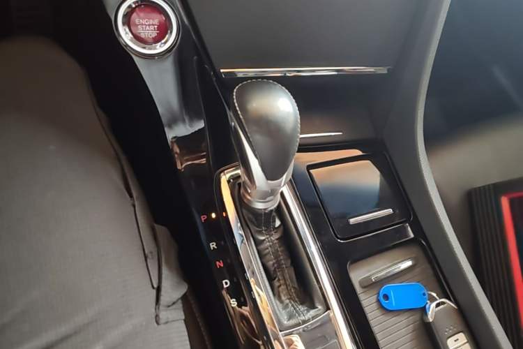 Used Honda Spirior 2017 2.0L Comfort Edition Gear Lever