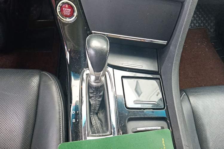 Used Honda Spirior 2017 2.4L Luxury Edition Gear Lever