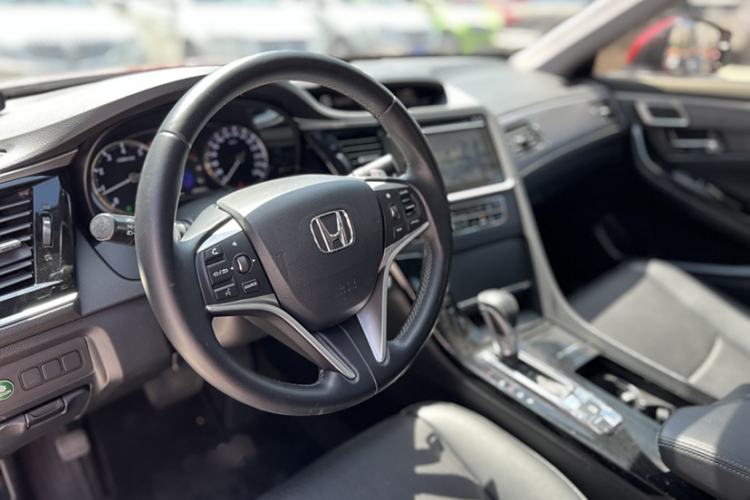 Used Honda Spirior 2017 2.0L Classic Edition Interior 2