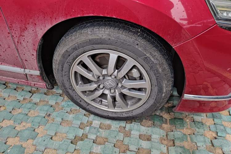Used Honda Spirior 2017 2.0L Comfort Edition Right Front Wheel Hub
