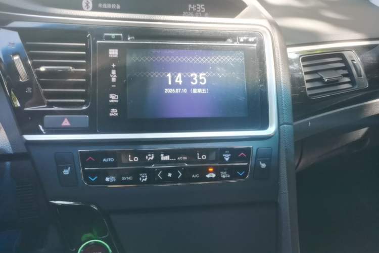 Used Honda Spirior 2017 2.4L Luxury Edition Audio And AC Panel