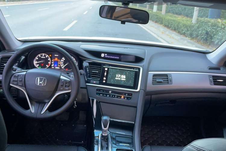 Used Honda Spirior 2017 2.0L Classic Edition Center Console