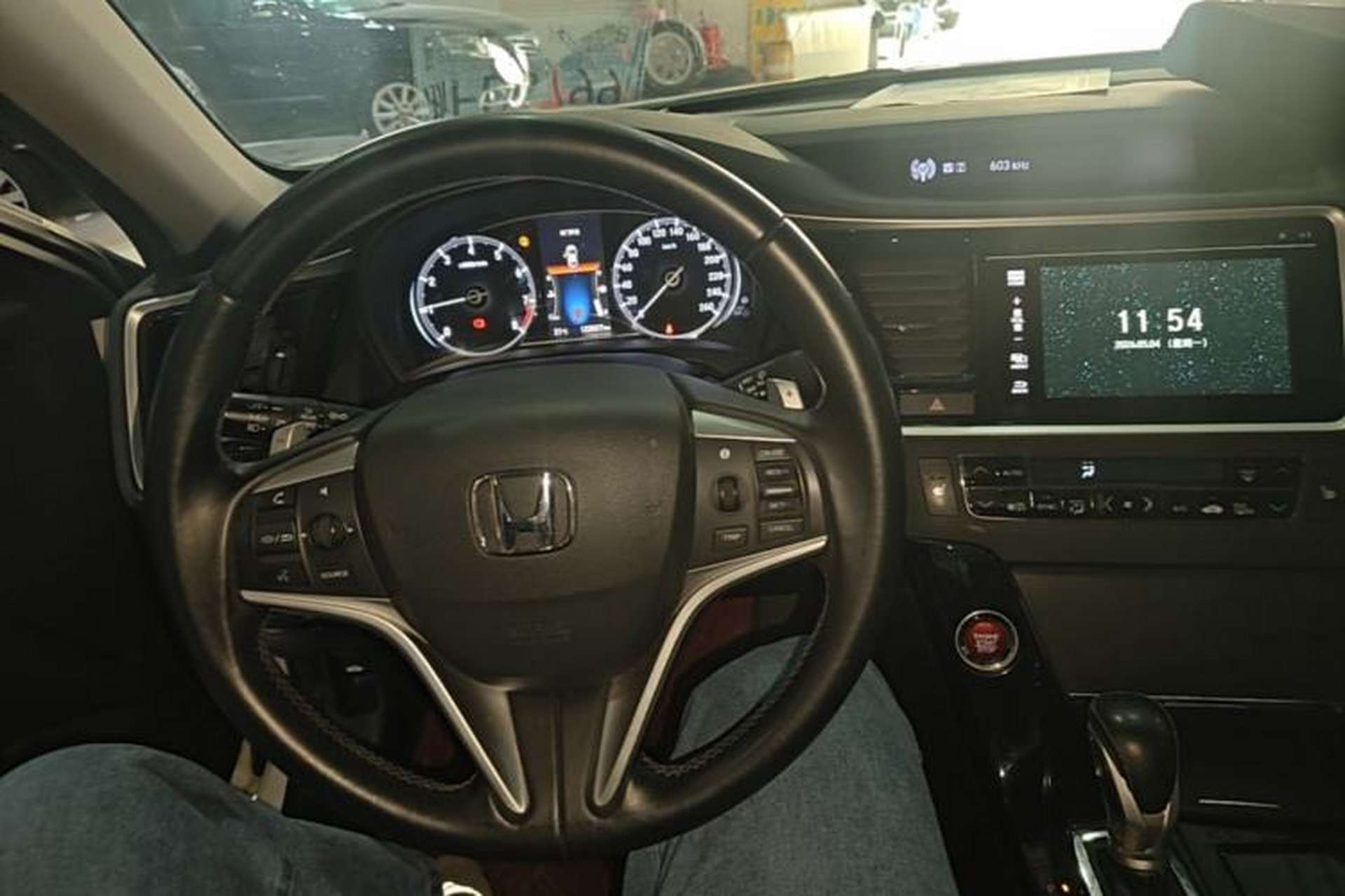 Used Honda Spirior 2017 2.0L Comfort Edition Center Console