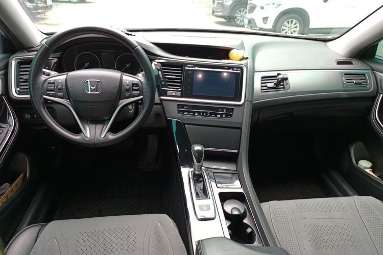 Used Honda Spirior 2017 2.0L Classic Edition Center Console