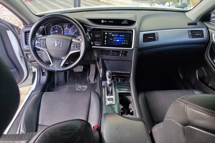 Used Honda Spirior 2017 2.0L Classic Edition Center Console