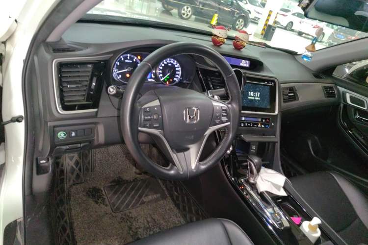 Used Honda Spirior 2017 2.0L Comfort Edition Center Console