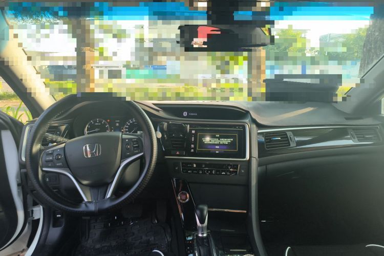 Used Honda Spirior 2017 2.4L Luxury Edition Center Console