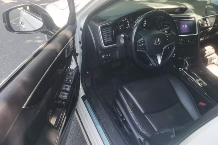 Used Honda Spirior 2017 2.4L Luxury Edition Driver Seat