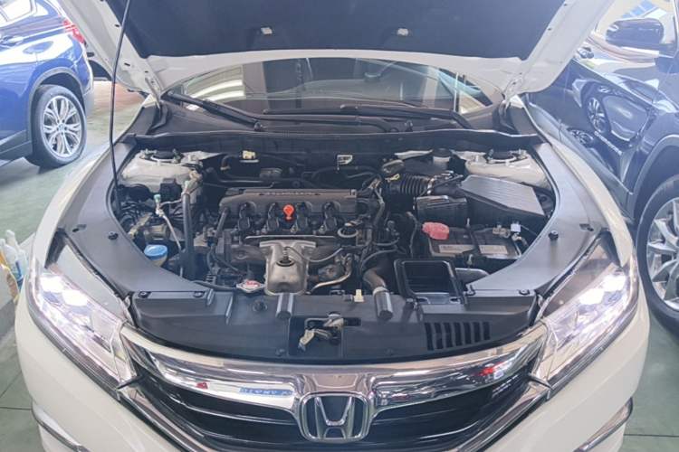 Used Honda Spirior 2017 2.0L Comfort Edition Engine Bay