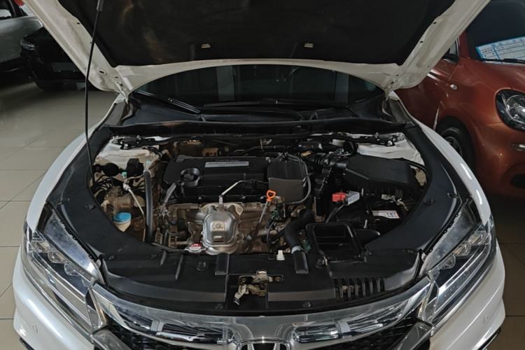 Used Honda Spirior 2017 2.4L Luxury Edition Engine Bay