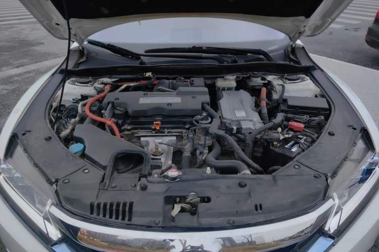 Used Honda Spirior 2017 Hybrid 2.0L Pure Drive Edition Engine Bay