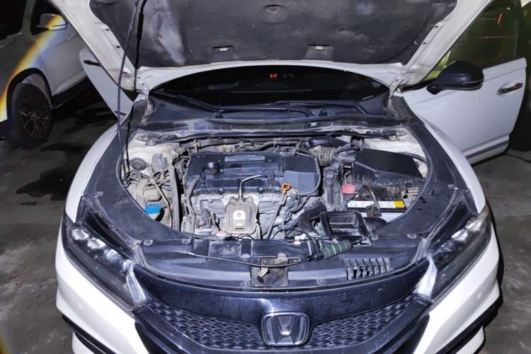 Used Honda Spirior 2017 2.4L Luxury Edition Engine Bay