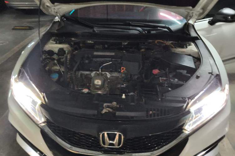 Used Honda Spirior 2017 2.4L Luxury Edition Engine Bay