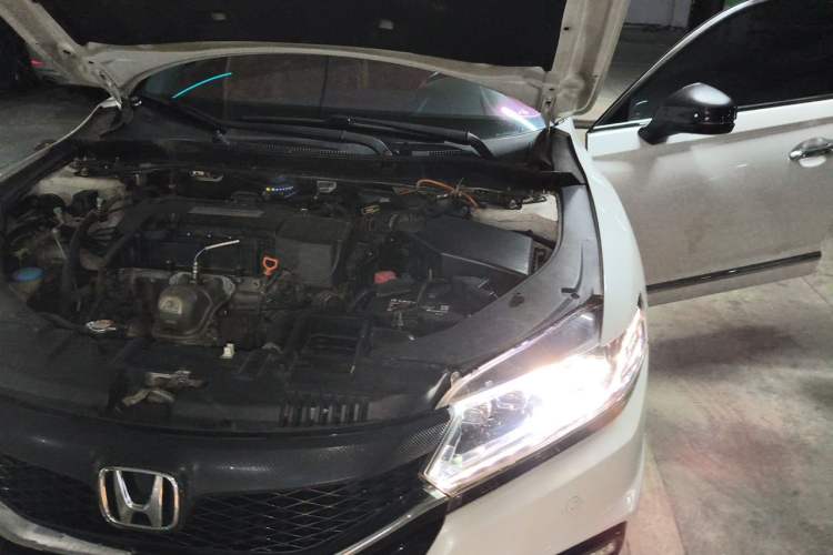 Used Honda Spirior 2017 2.4L Luxury Edition Engine Bay Left