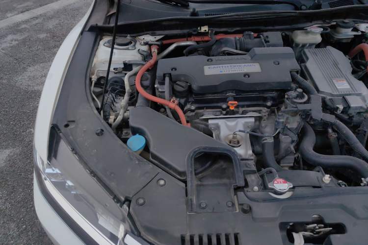 Used Honda Spirior 2017 Hybrid 2.0L Pure Drive Edition Engine Bay Right