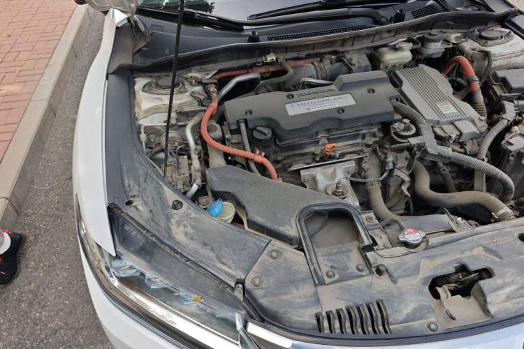 Used Honda Spirior 2017 Hybrid 2.0L Pure Edition Engine Bay Right