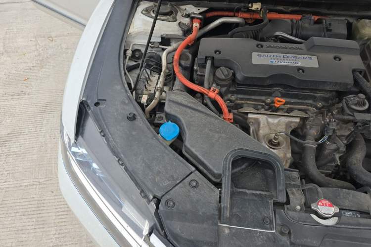 Used Honda Spirior 2017 Hybrid 2.0L Pure Drive Edition Engine Bay Right