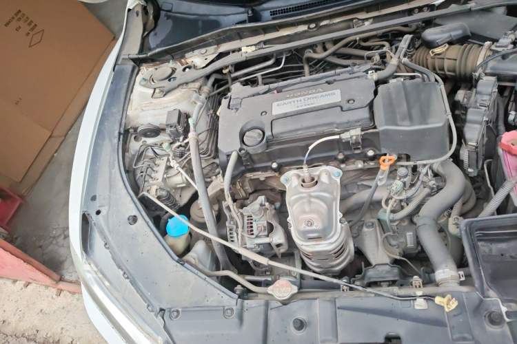 Used Honda Spirior 2017 2.4L Luxury Edition Engine Bay Right
