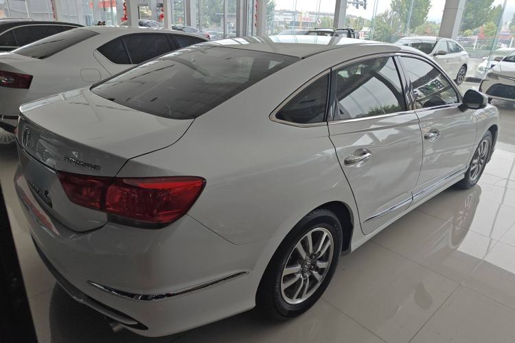 Used Honda Spirior 2017 2.0L Classic Edition Exterior 3