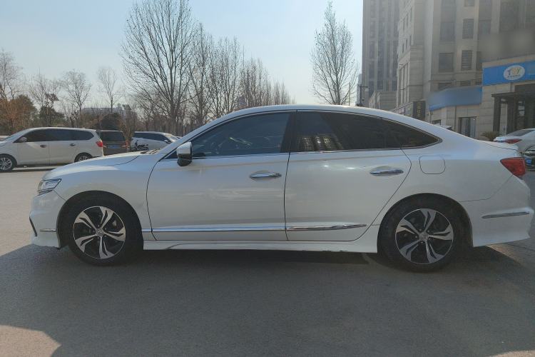 Used Honda Spirior 2017 2.4L Luxury Edition Exterior 5