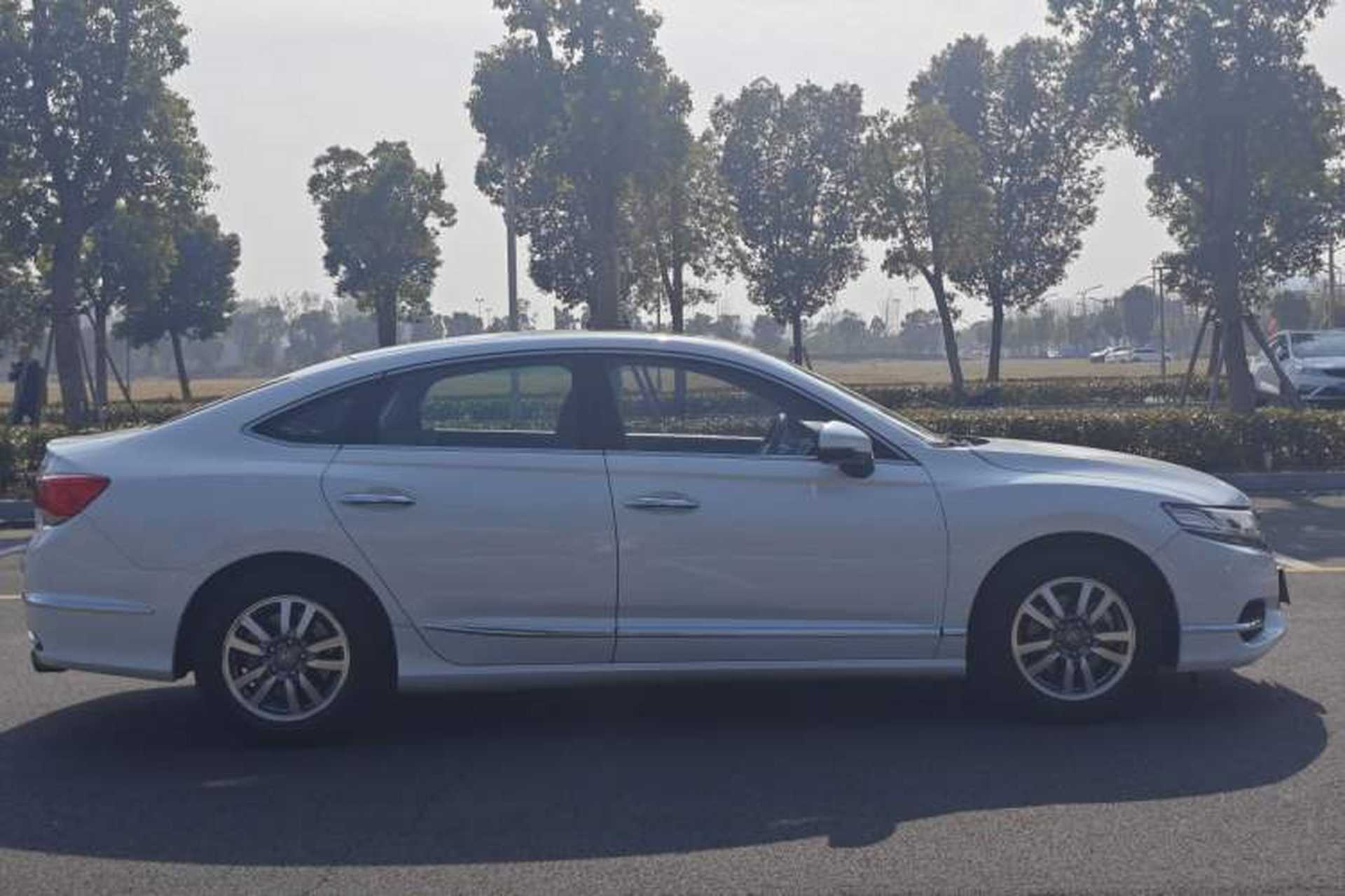 Used Honda Spirior 2017 2.0L Classic Edition Exterior 6