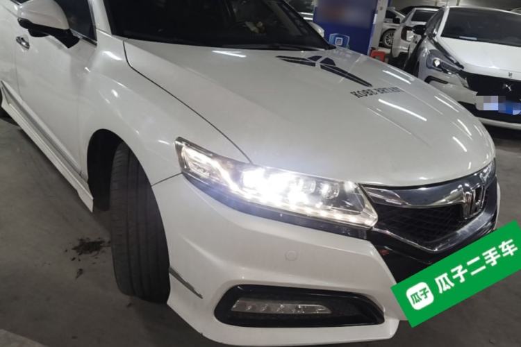 Used Honda Spirior 2017 2.4L Luxury Edition Front Right 45 Deg
