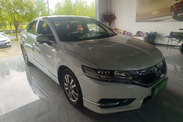 Used Honda Spirior 2017 2.0L Comfort Edition Front Right 45 Deg