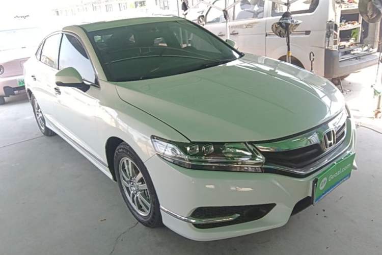 Used Honda Spirior 2017 2.0L Classic Edition Front Right 45 Deg
