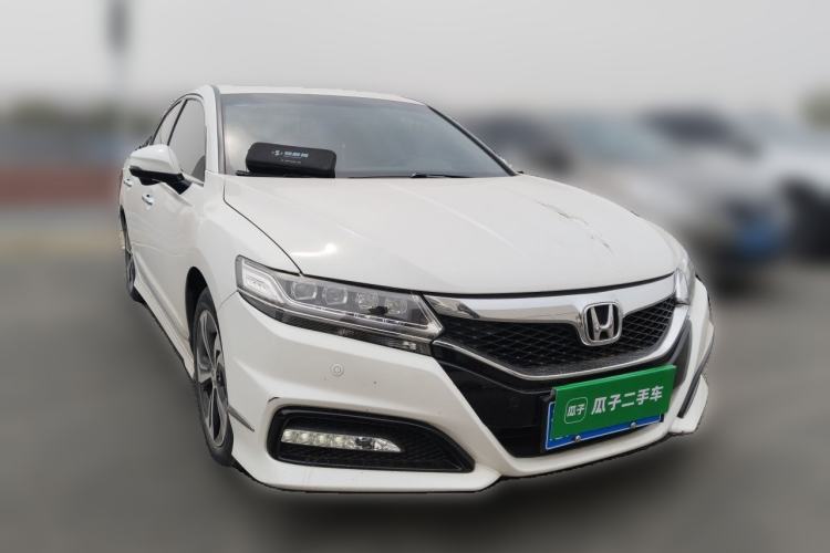 Used Honda Spirior 2017 2.4L Luxury Edition Front Right 45 Deg