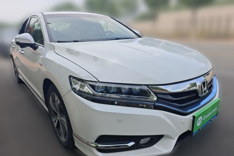 Used Honda Spirior 2017 Hybrid 2.0L Pure Edition Front Right 45 Deg