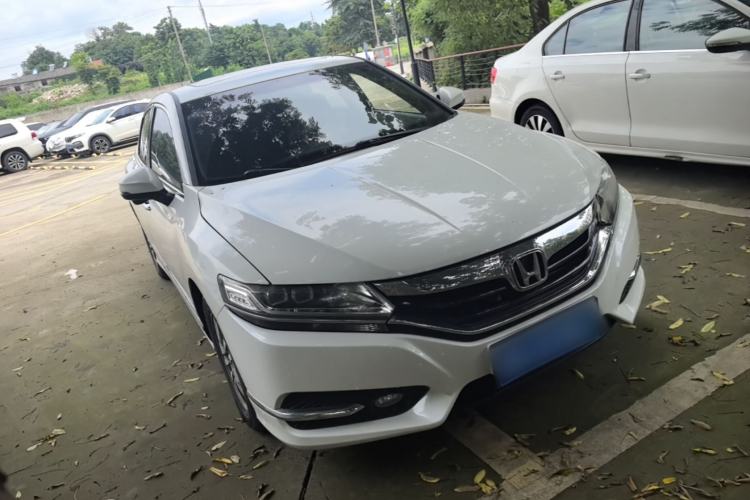 Used Honda Spirior 2017 2.0L Comfort Edition Front Right 45 Deg
